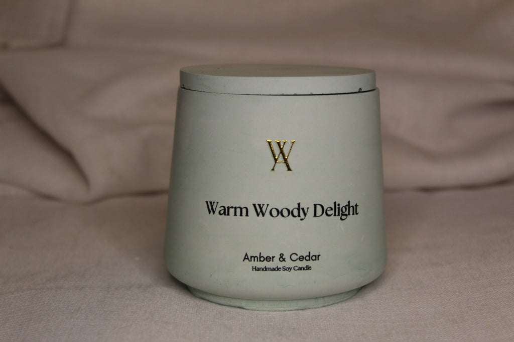 Warm Woody Delight ~ Large Candle